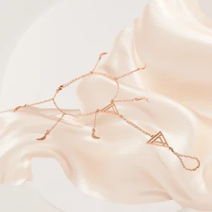 Trendy Ways to Wear a Hand Chain Bracelet