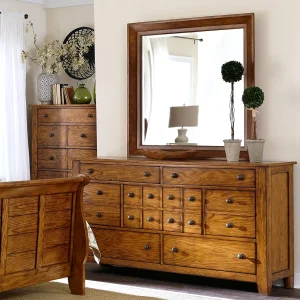 Unique and Artistic Mirror Features